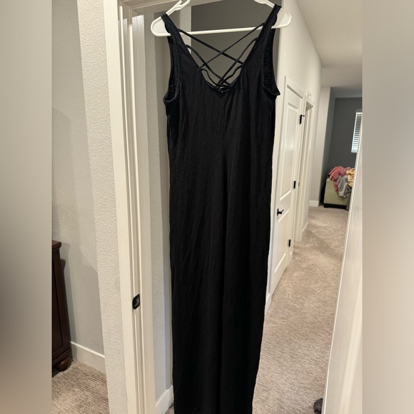Express maxi dress with side slit and back detail - Picture 2 of 4